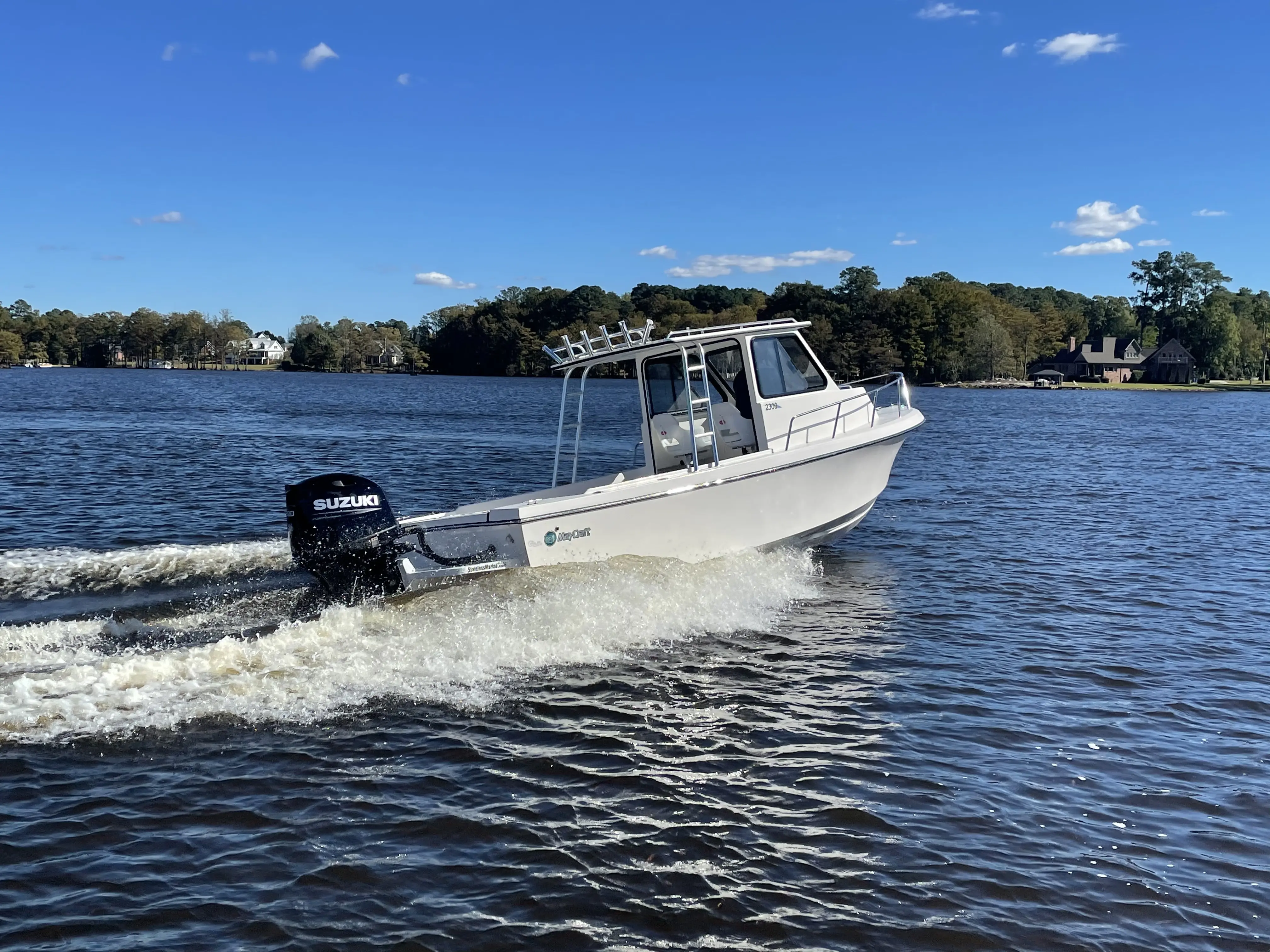 23 Cabin XL exterior