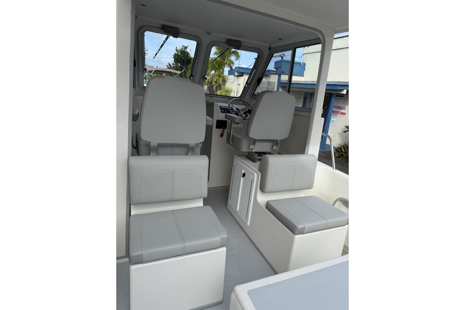 23 Cabin XL interior