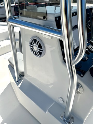 260 Bay Boat interior