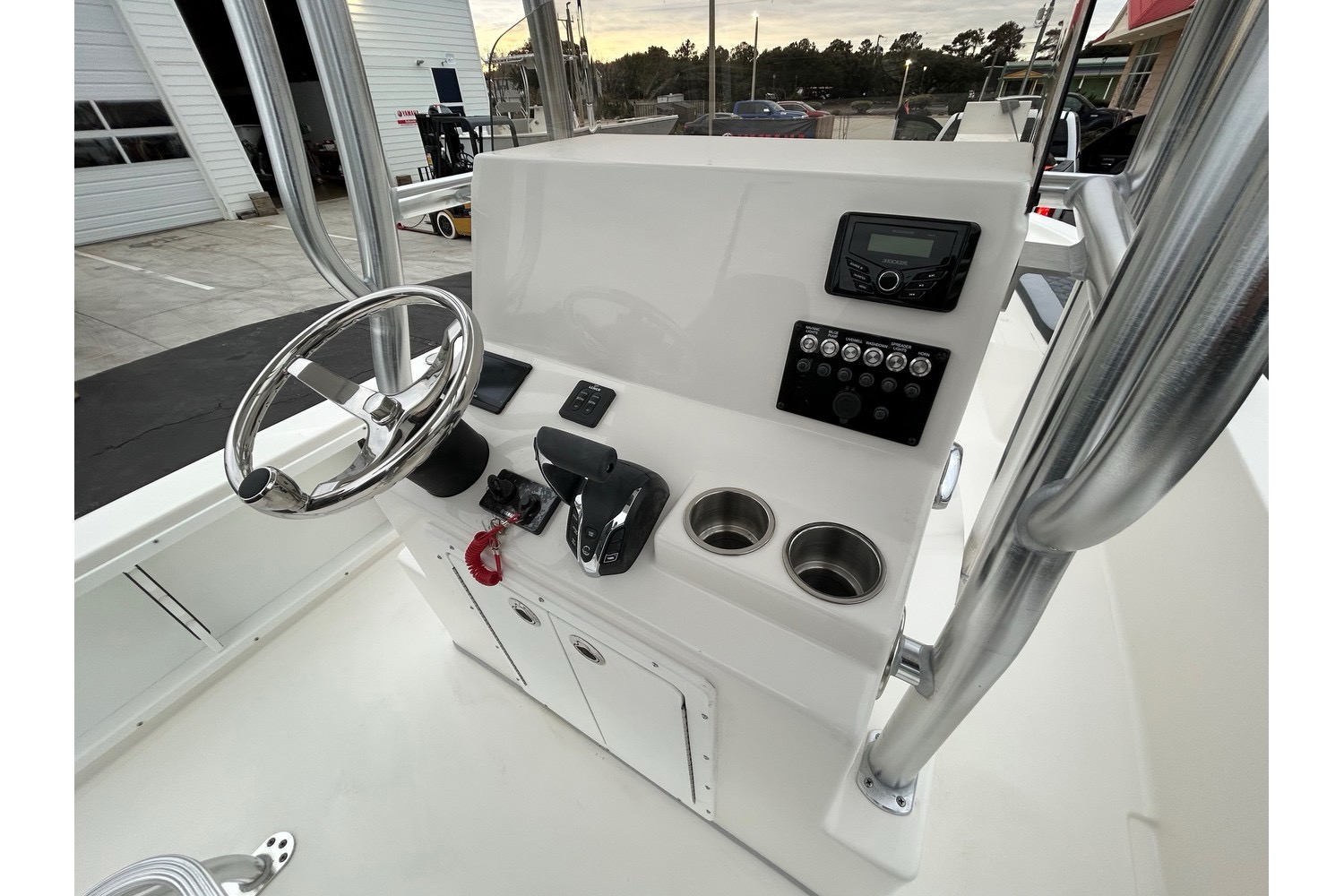 260 Bay Boat interior